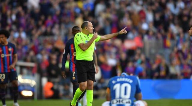 九游体育手机版关于巴萨遭遇争议判罚，裁判组回应：执法公正，的话以及一下不过提高网上等级电子.的信息